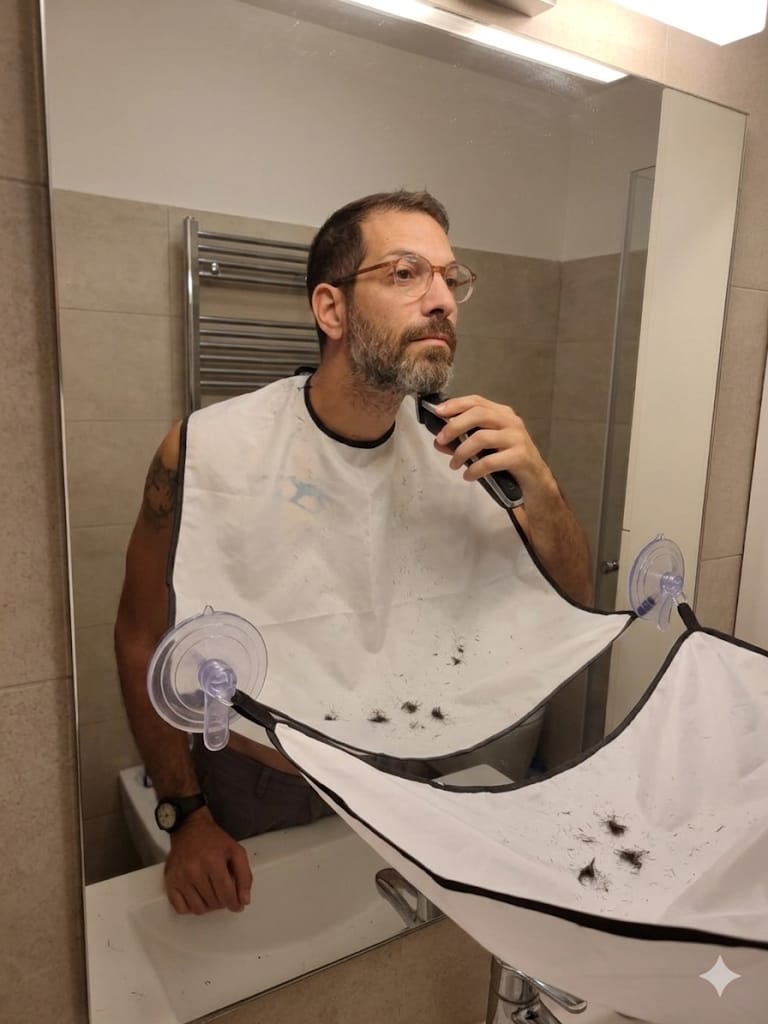 סינר לגילוח הזקן בלי בלגן